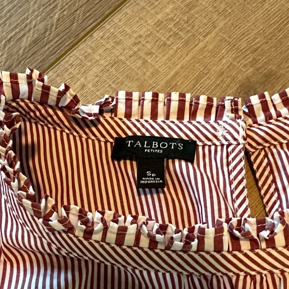 Talbots Top with Ruffle Sleeves - Picture 4 of 8